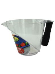 Plastic measuring cup with spout